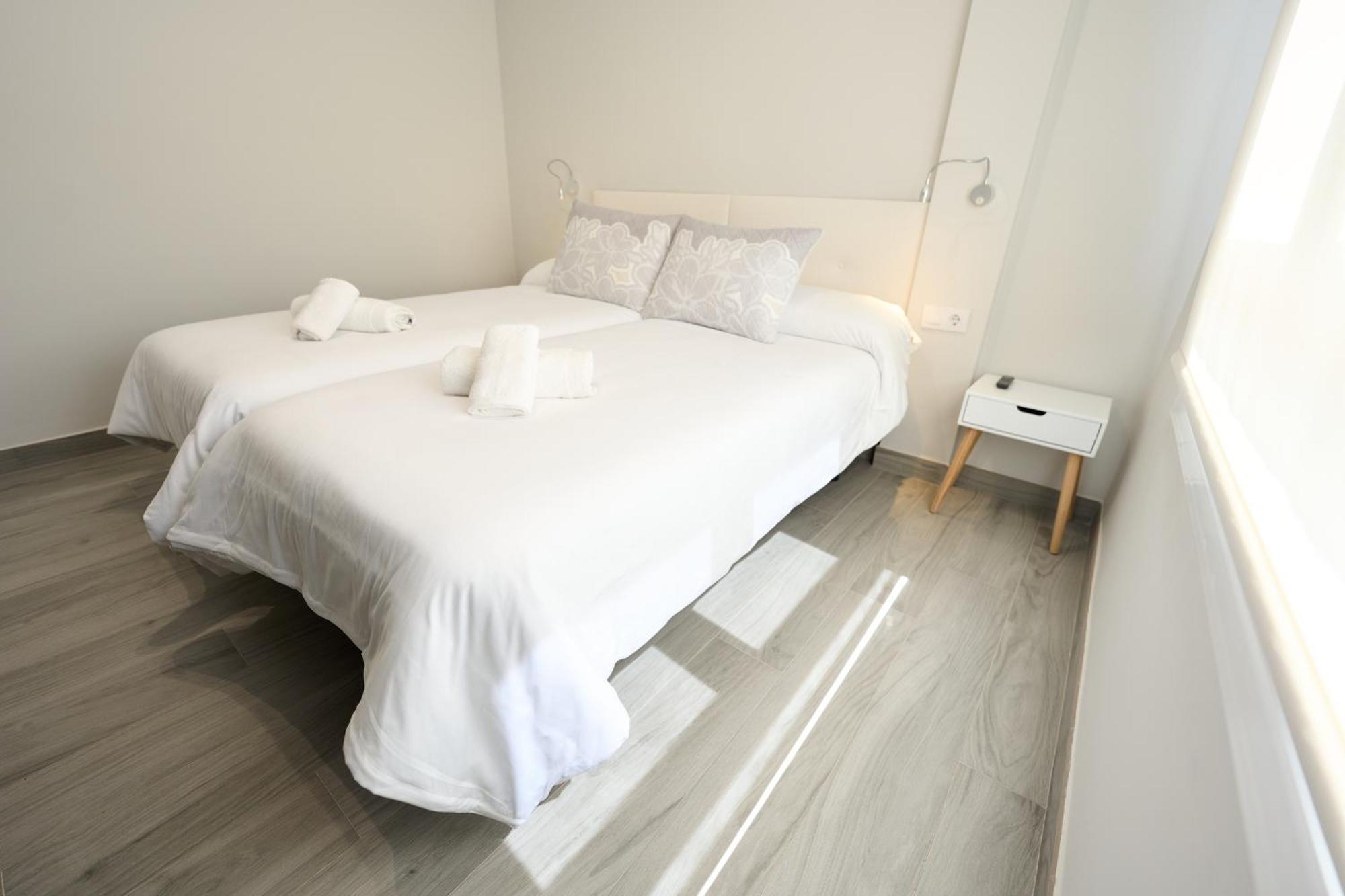 Paseo Maritimo - Apartamento A Estrenar, A Pie De Playa, Con 2 Banos Альмерия Экстерьер фото